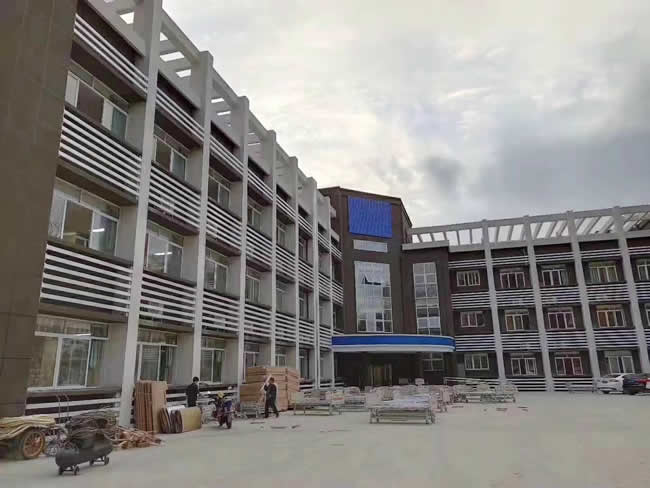 铜仁市第一人民医院传染科新楼地面湿滑问题解决施工