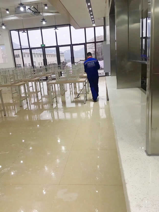 重庆川东化工员工食堂地面防滑处理