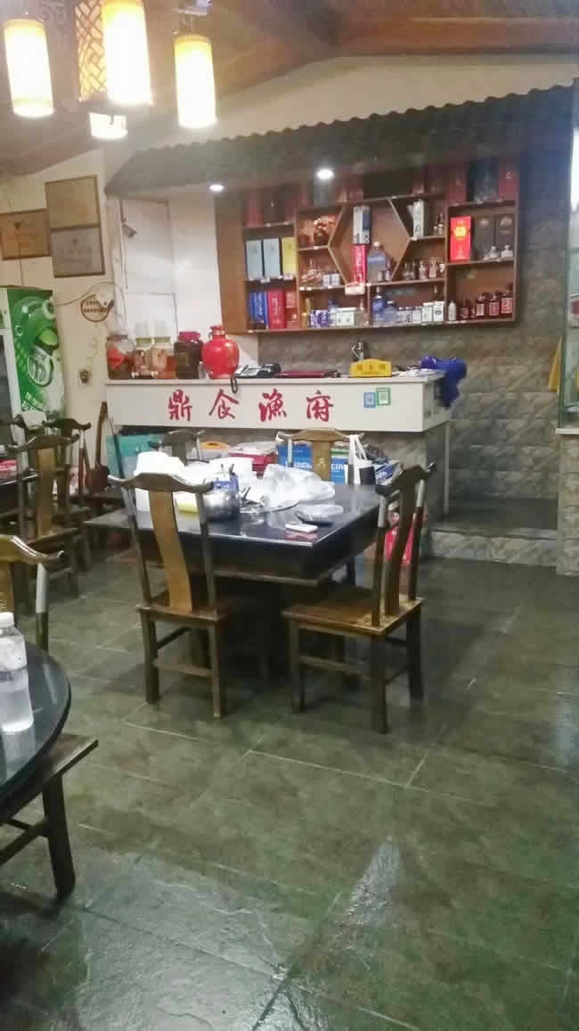 重庆市云阳县罗家私房菜地面防滑处理